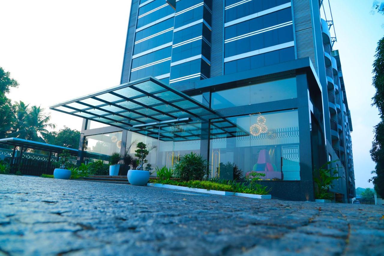 Noah Sky Suites Kochi Kültér fotó