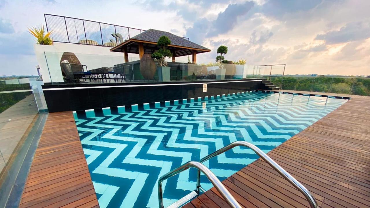 Noah Sky Suites Kochi Kültér fotó